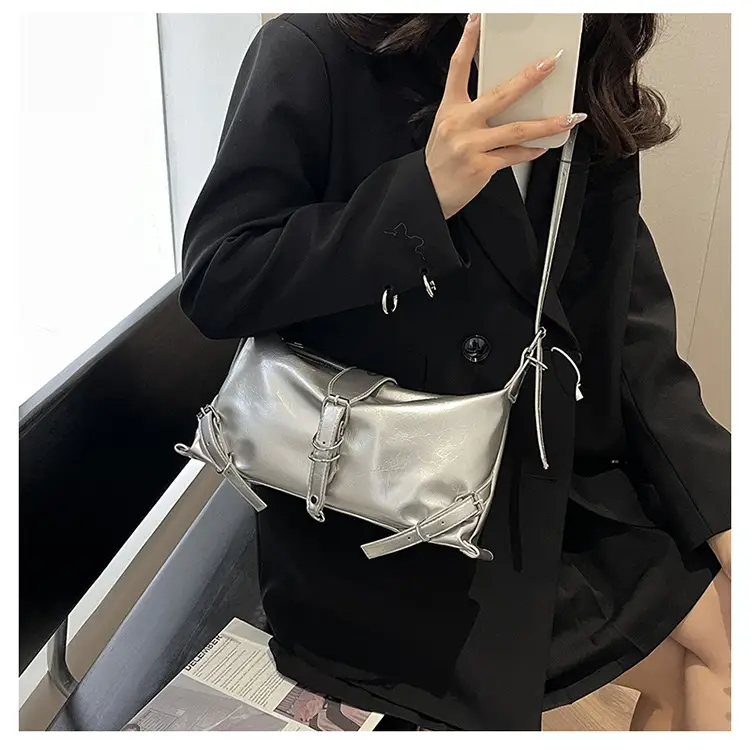 Silver PU Textured Shoulder Bag for Women 2024 Spring New Arrival — feature 10