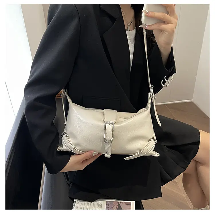 Silver PU Textured Shoulder Bag for Women 2024 Spring New Arrival — feature 13