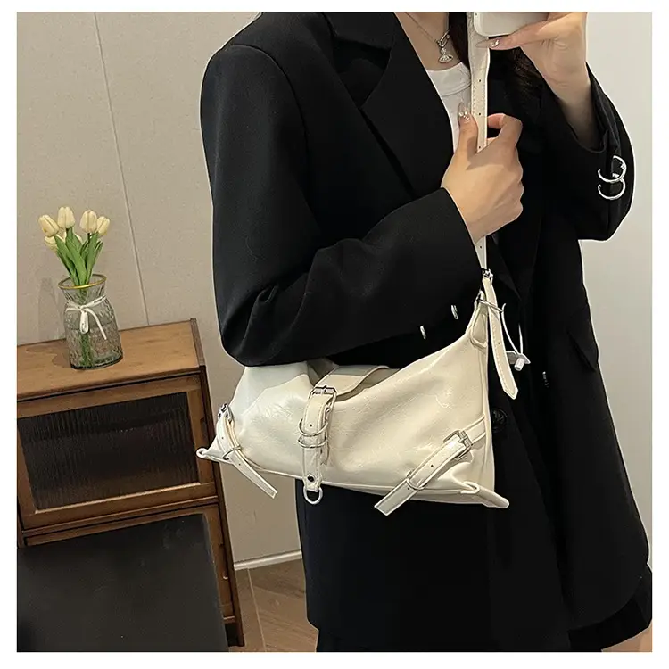 Silver PU Textured Shoulder Bag for Women 2024 Spring New Arrival — feature 14