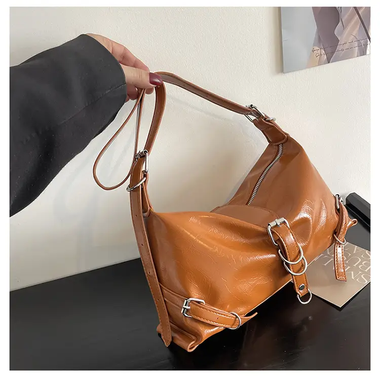 Silver PU Textured Shoulder Bag for Women 2024 Spring New Arrival — feature 30