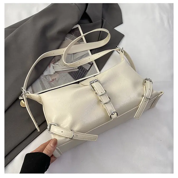 Silver PU Textured Shoulder Bag for Women 2024 Spring New Arrival - Image 4