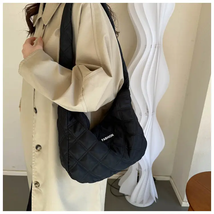 White Quilted Women's Shoulder Bag 2024 Winter — feature 11