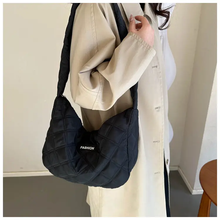 White Quilted Women's Shoulder Bag 2024 Winter — feature 15