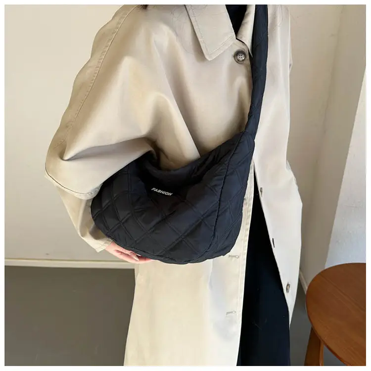 White Quilted Women's Shoulder Bag 2024 Winter — feature 17