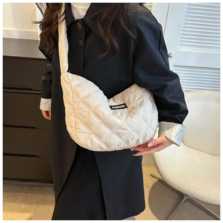 White Quilted Women's Shoulder Bag 2024 Winter — feature 19