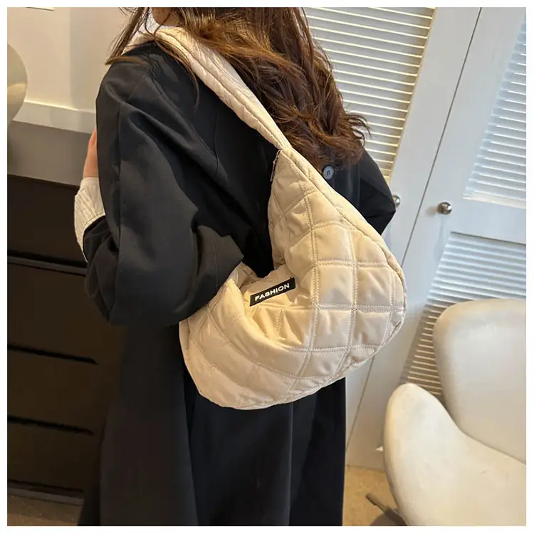 White Quilted Women's Shoulder Bag 2024 Winter — feature 21