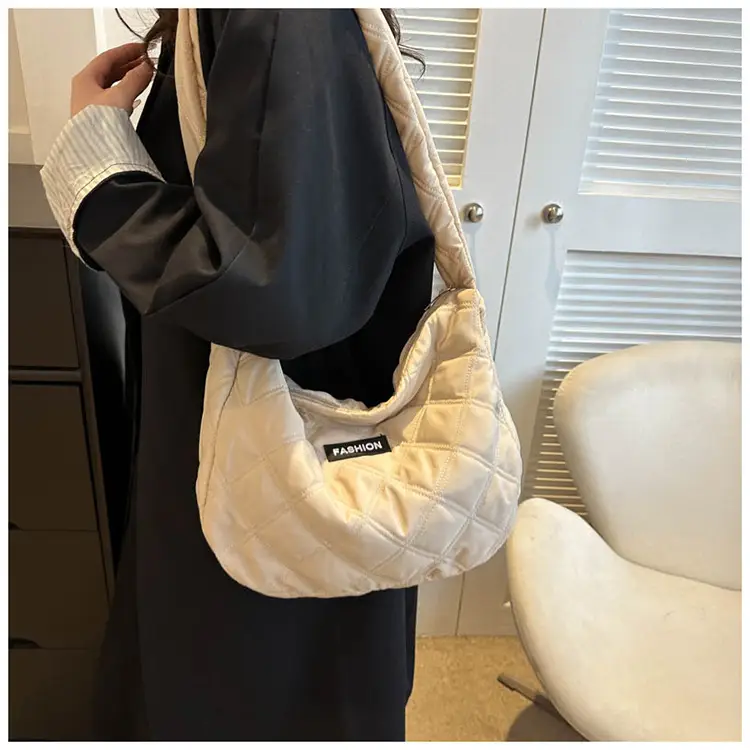White Quilted Women's Shoulder Bag 2024 Winter — feature 24