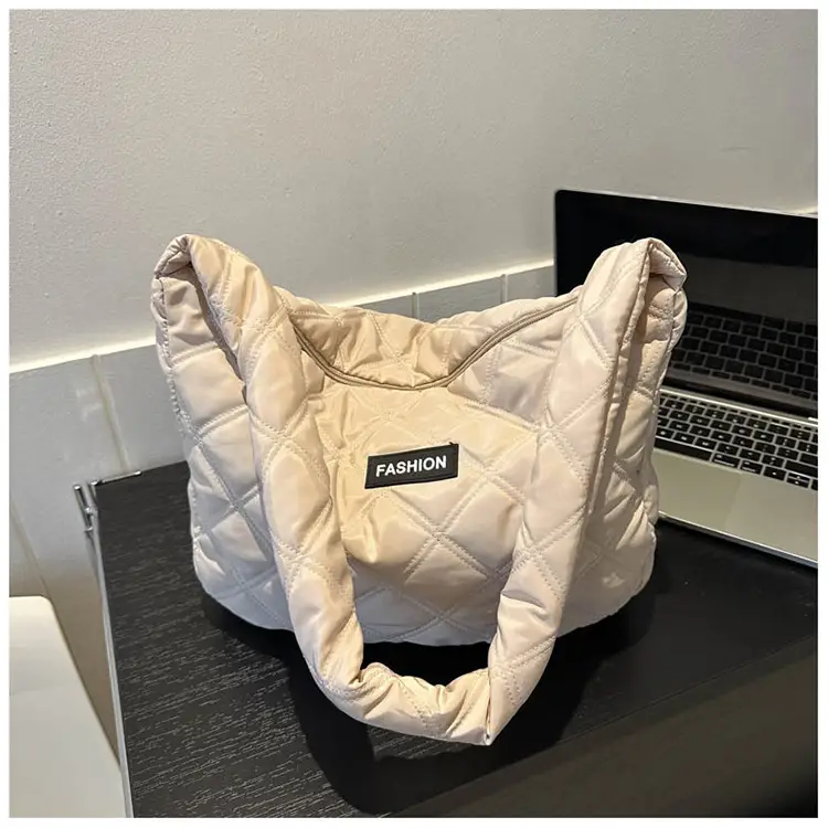 White Quilted Women's Shoulder Bag 2024 Winter — feature 37