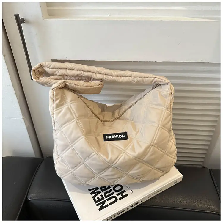 White Quilted Women's Shoulder Bag 2024 Winter — feature 41