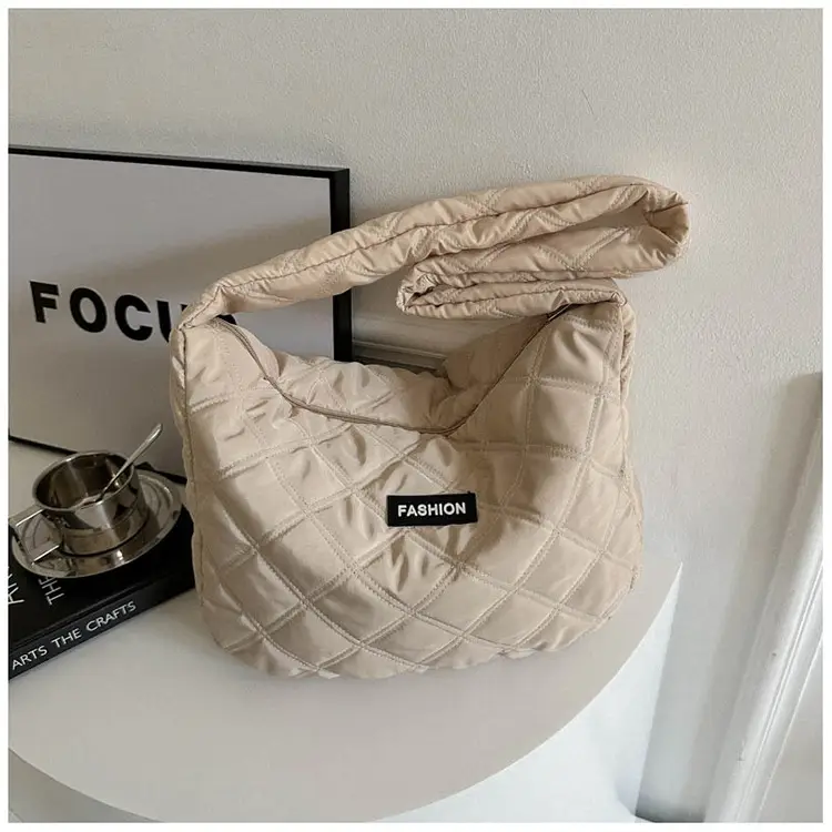 White Quilted Women's Shoulder Bag 2024 Winter — feature 46