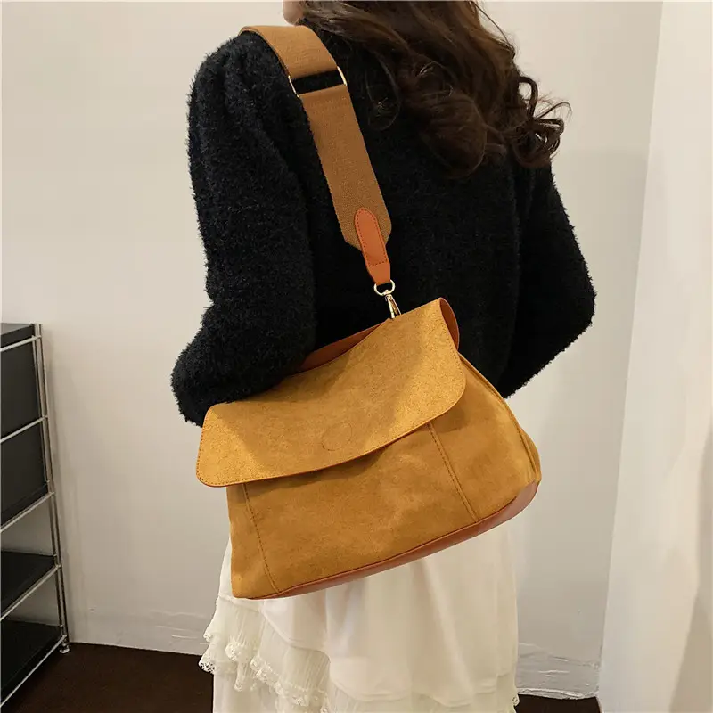 Women's Retro Corduroy Shoulder Bag Tan Large Capacity - Image 4