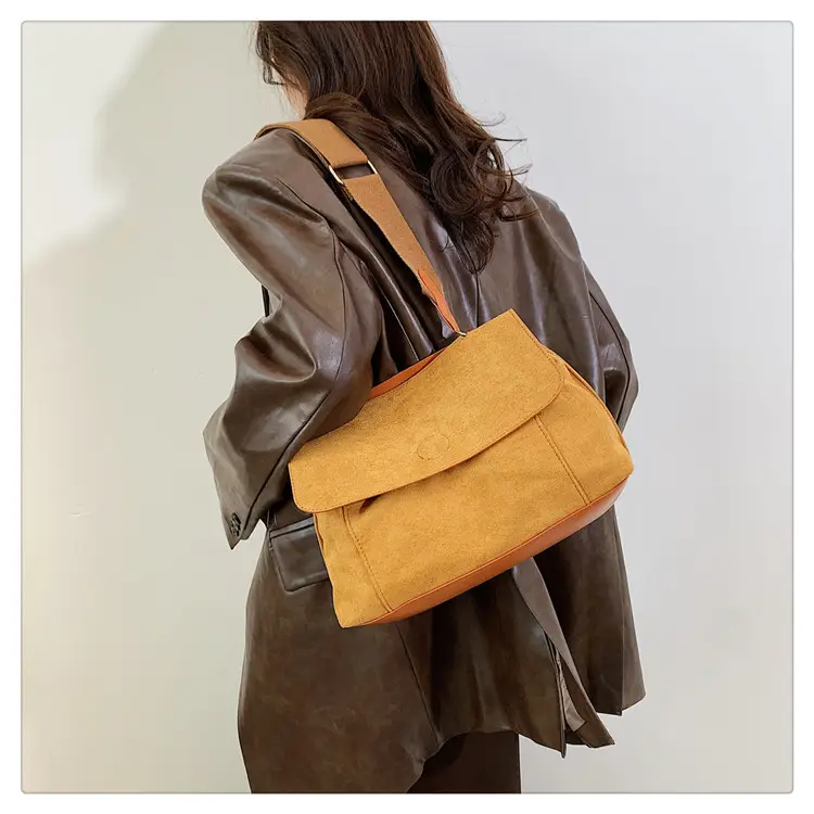 Women's Retro Corduroy Shoulder Bag Tan Large Capacity — feature 9