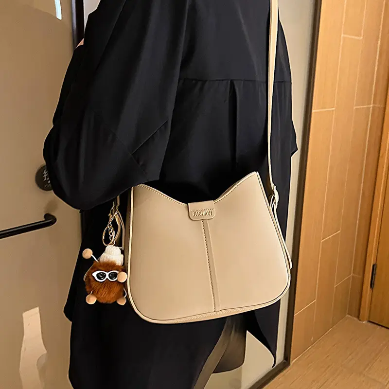 Black Retro Shoulder Bag for Women 2023 Spring Fashion - Image 7