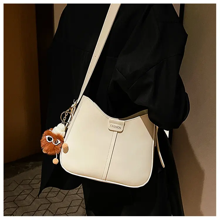 Black Retro Shoulder Bag for Women 2023 Spring Fashion — feature 10