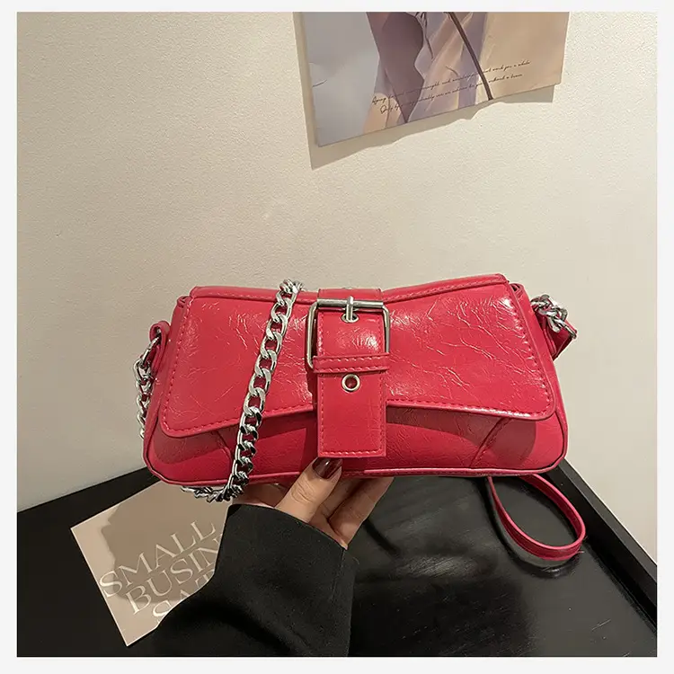 Women's White Chain Crossbody Bag with Chain Strap - Image 7