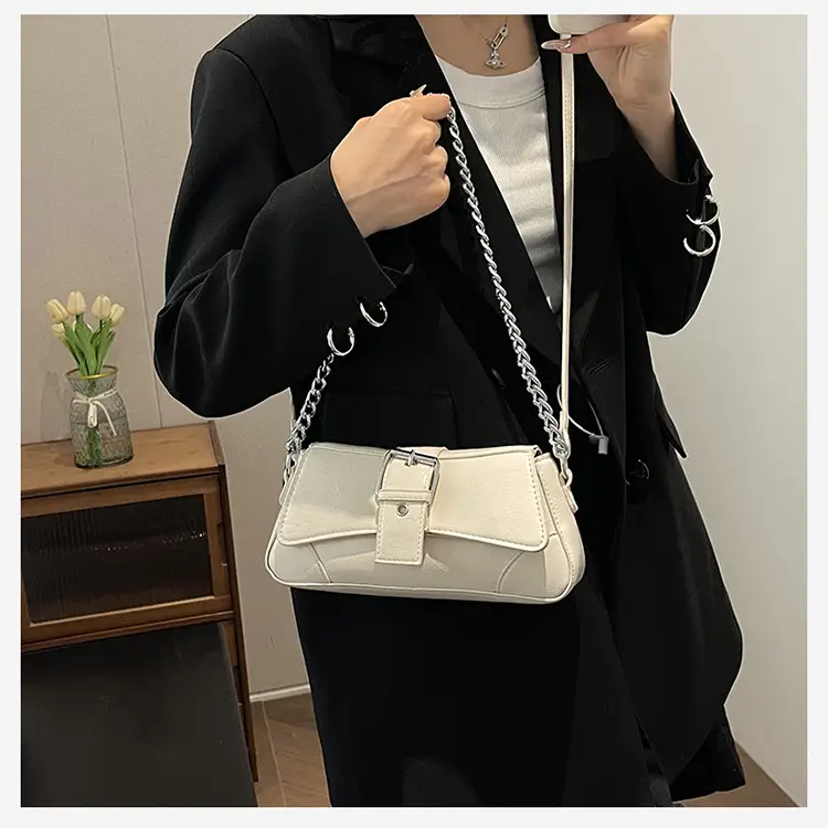Women's White Chain Crossbody Bag with Chain Strap — feature 14