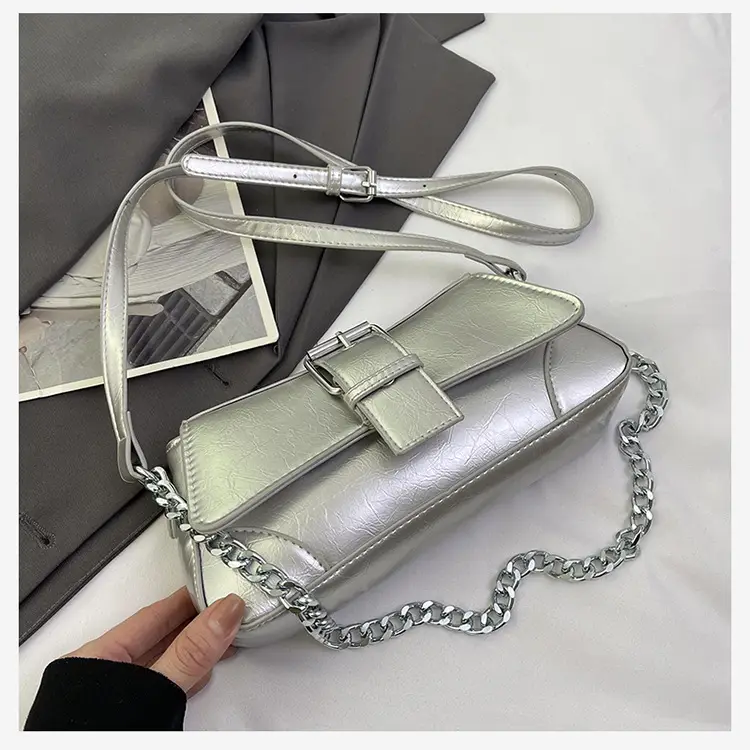 Women's White Chain Crossbody Bag with Chain Strap - Image 2