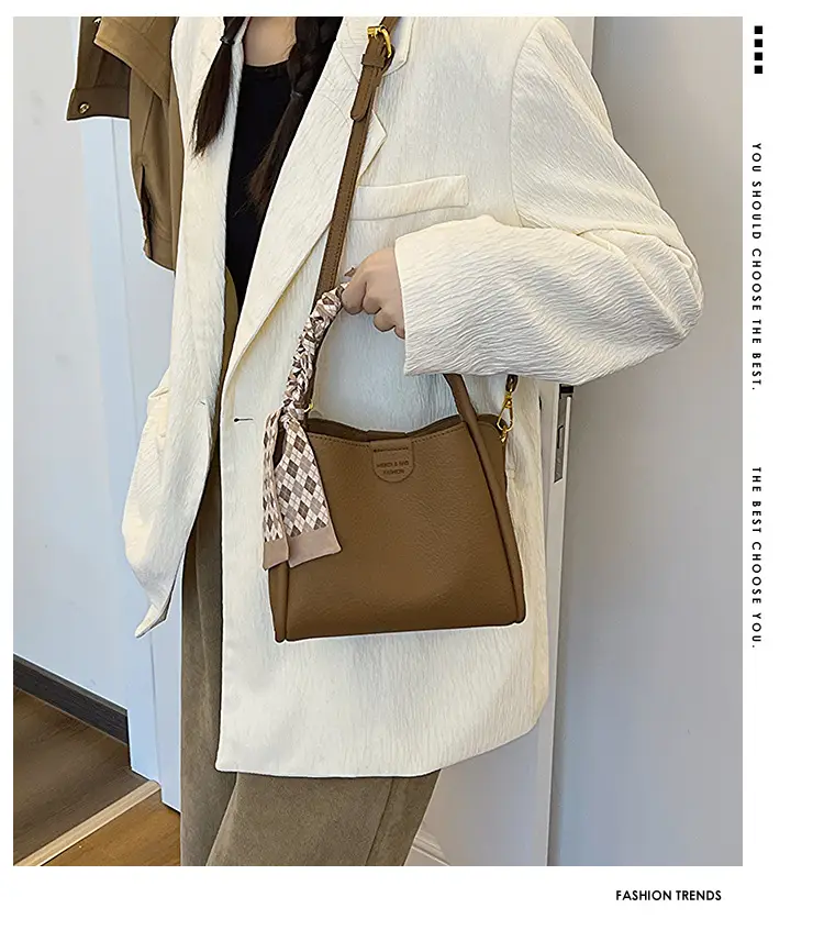 Women's Beige Soft Leather Bucket Bag with Crossbody Strap — feature 3