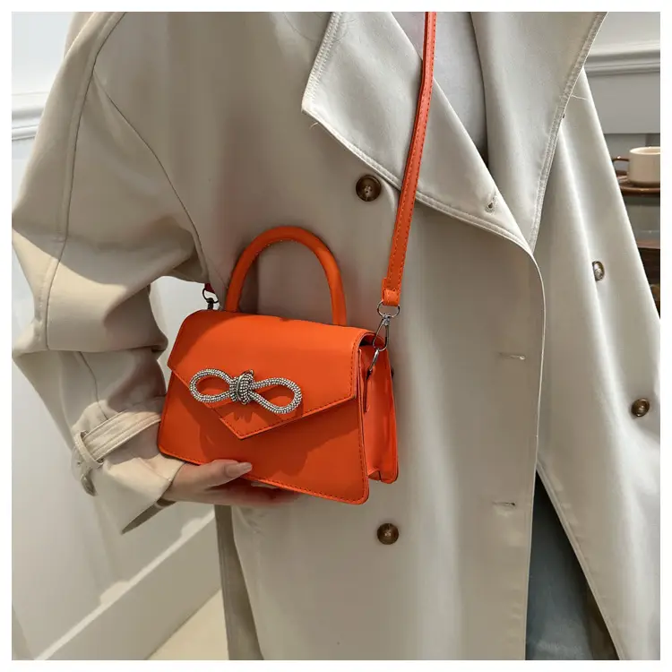Women's Stylish Heart Bag 2024 Spring New Arrival - Image 9