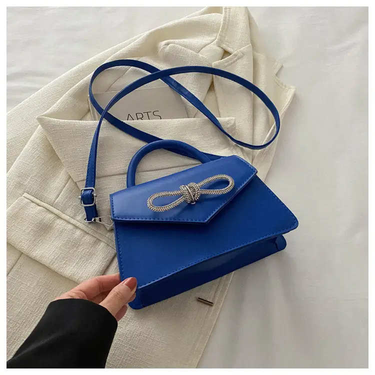 Women's Stylish Heart Bag 2024 Spring New Arrival - Image 6