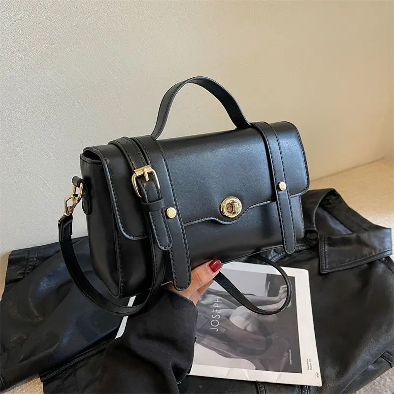 Black Leather Retro Niche Shoulder Crossbody Bag for Women - Image 3