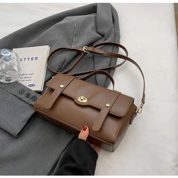 Black Leather Retro Niche Shoulder Crossbody Bag for Women — feature 21