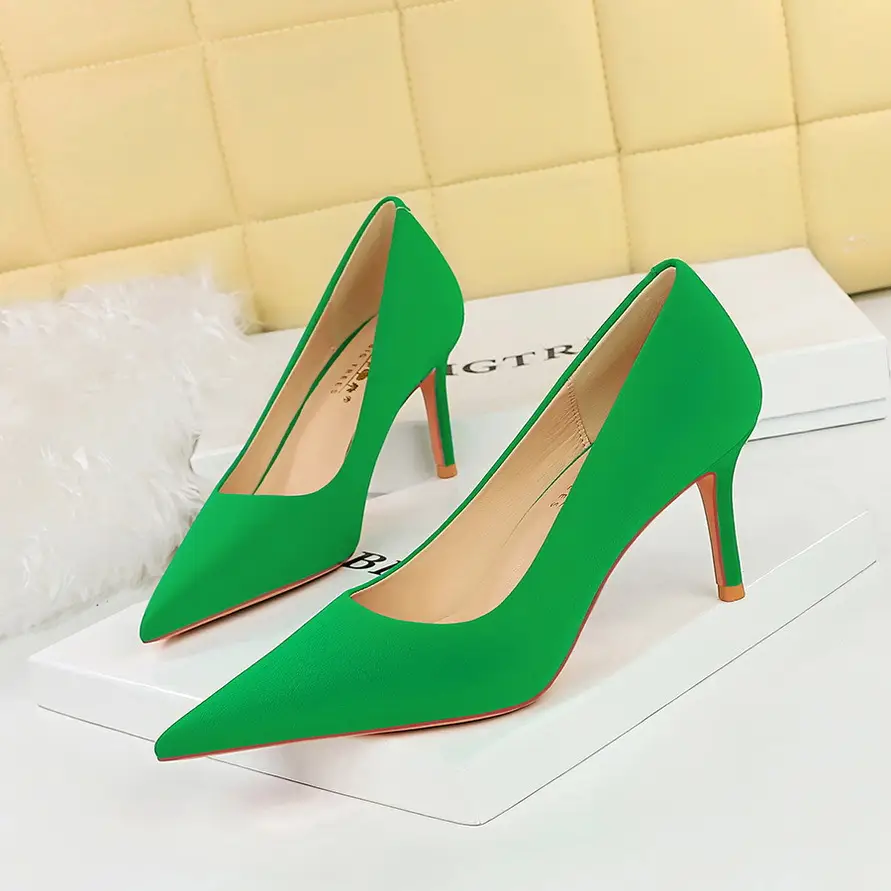 Green Velvet Pointed Heel Women's Shoes