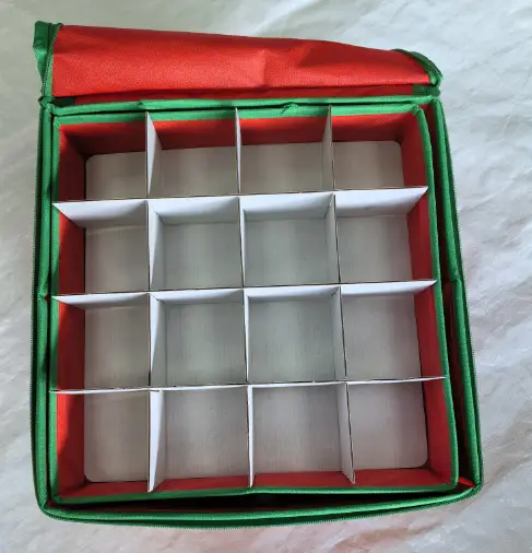Red Non-Woven Christmas Storage Box 64x64x10cm — feature 6