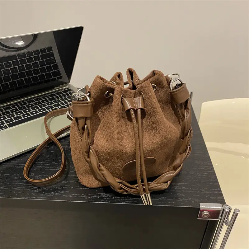 Women's Matte Bucket Bag Black 2026