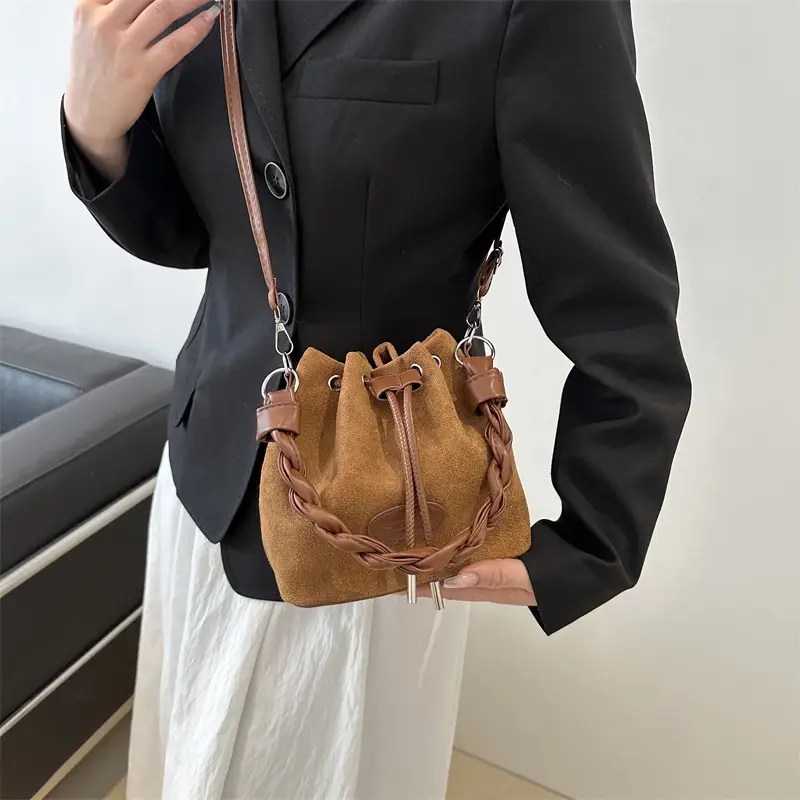 Women's Matte Bucket Bag Black 2026