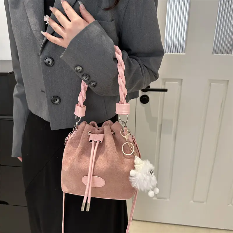 Women's Matte Bucket Bag Black 2026