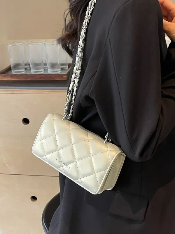 White Quilted Chain Shoulder Bag for Women - Image 2