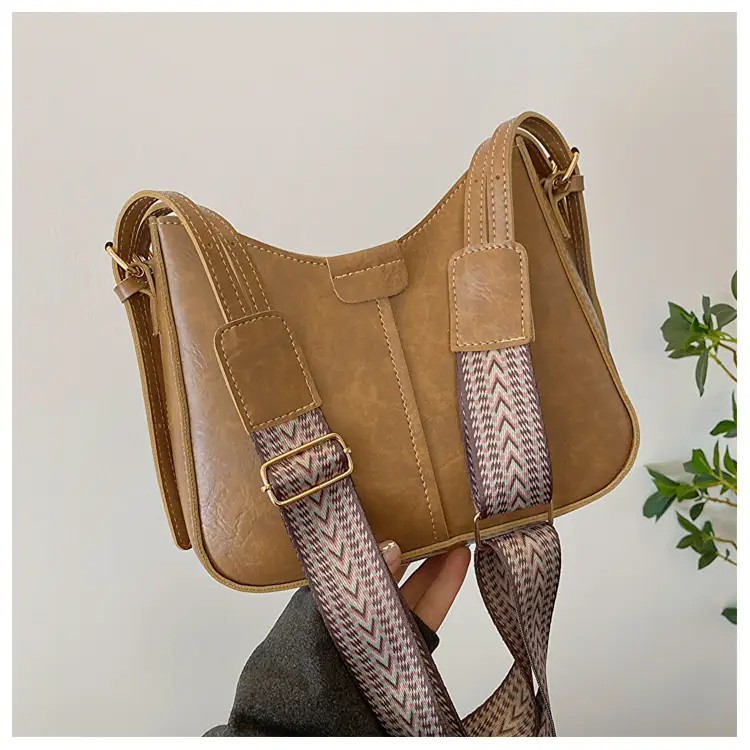 Women's Retro Brown Shoulder Bag with Wide Strap - Image 5