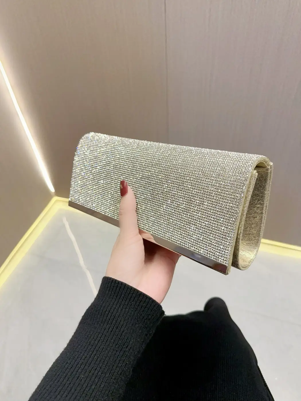 Full Diamond Shiny Clutch Bag for Women