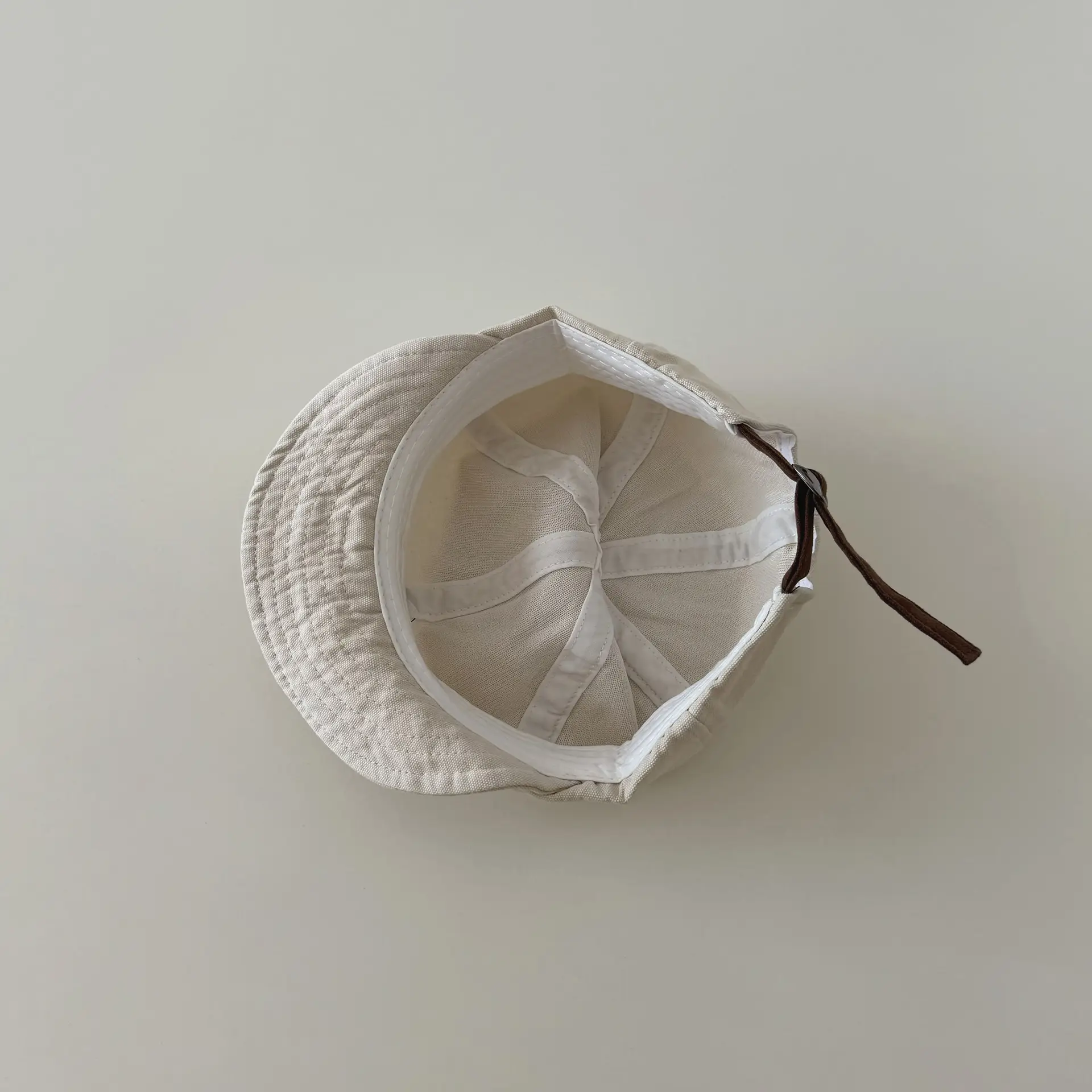 Yipan Baby Hat White 2025 Summer R Letter Ins - Image 9