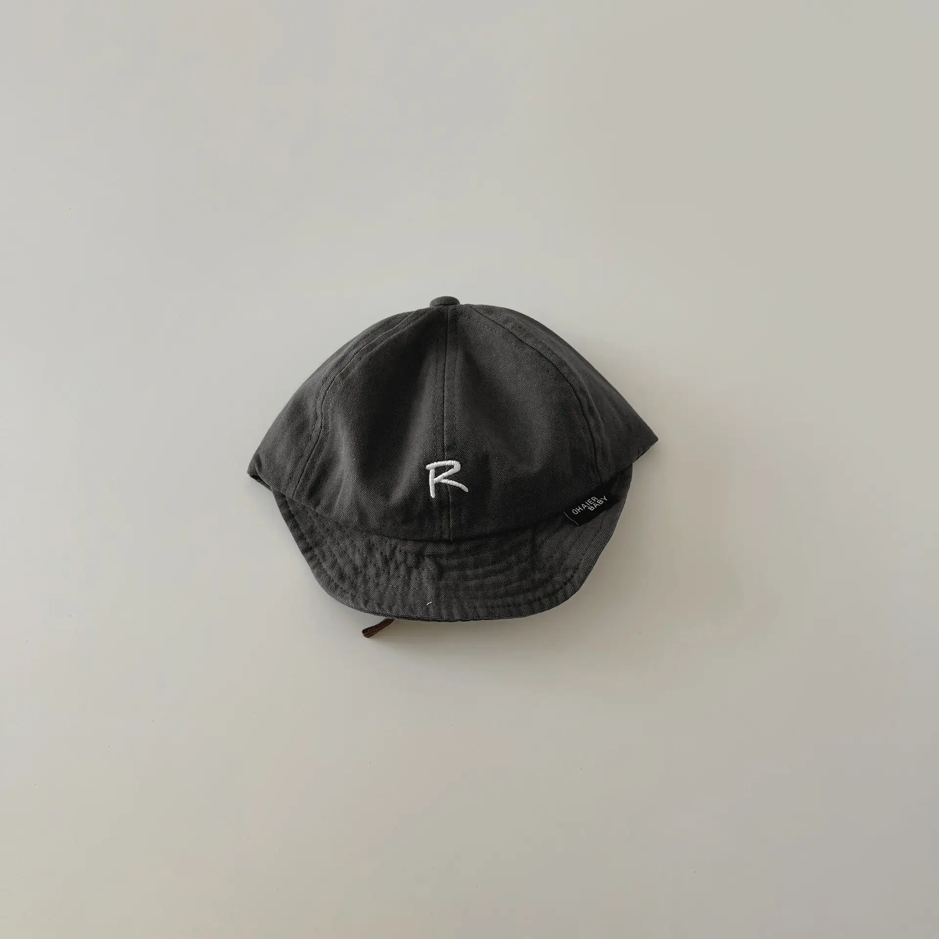 Yipan Baby Hat White 2025 Summer R Letter Ins - Image 2
