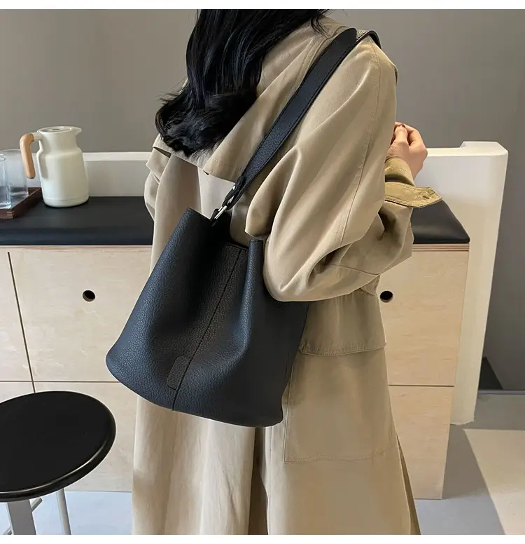 Women Retro Western Shoulder Bag Brown 2024 — feature 11