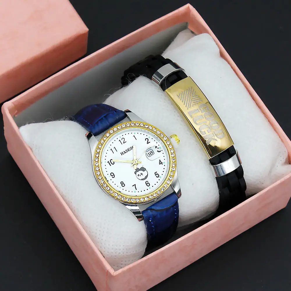 Women's Digital Luminous Quartz Watch with Gold Bracelet — feature 8