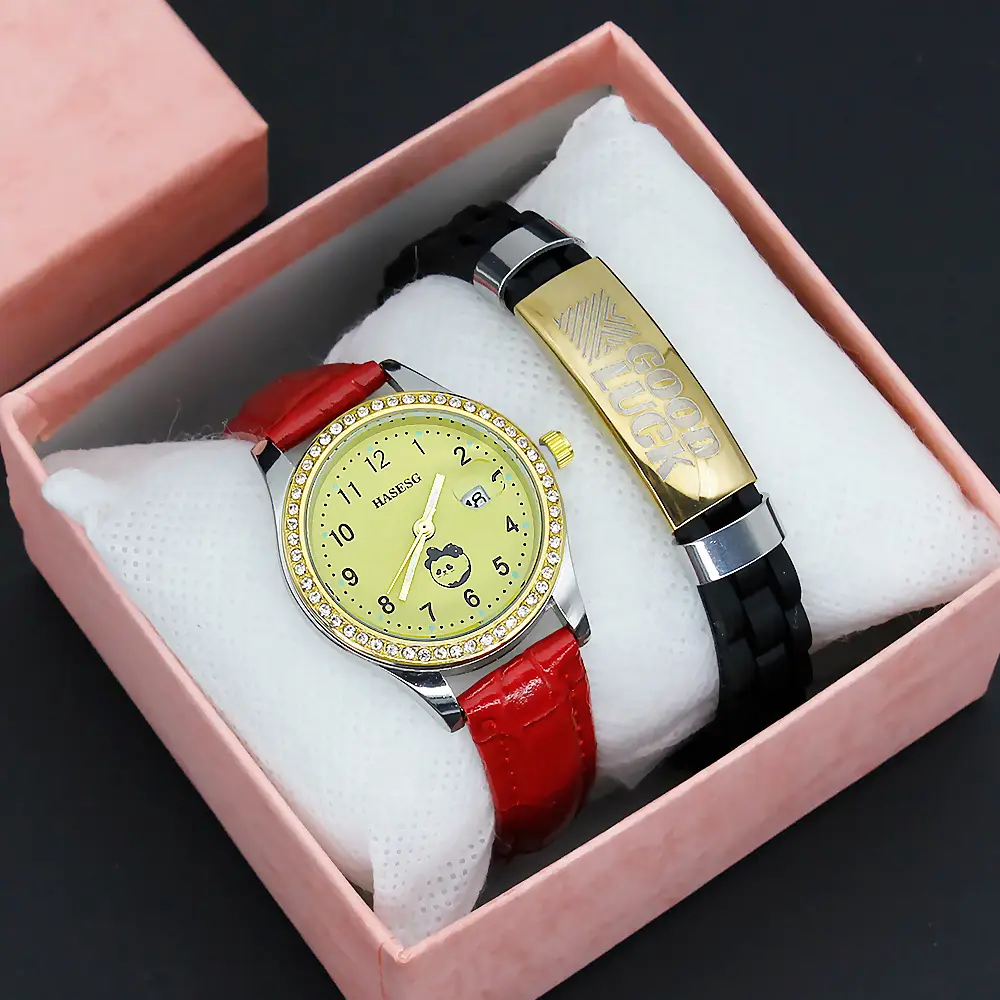 Women's Digital Luminous Quartz Watch with Gold Bracelet — feature 9