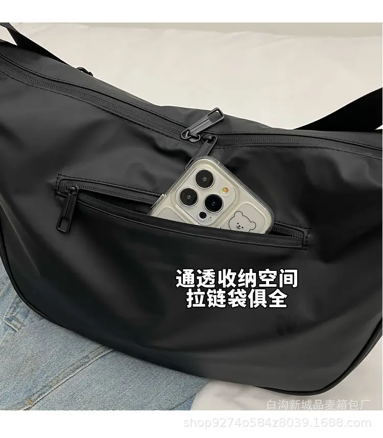 Women's Black Oxford Cloth Shoulder Bag 2026 — feature 4