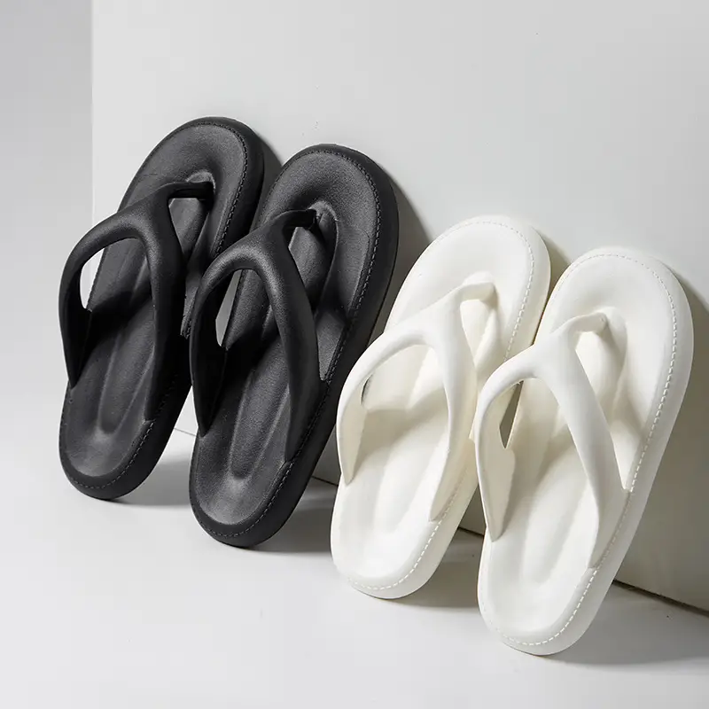 2024 New flip flops men's summer thick bottom new high-grade men's slippers couple fashion sandals