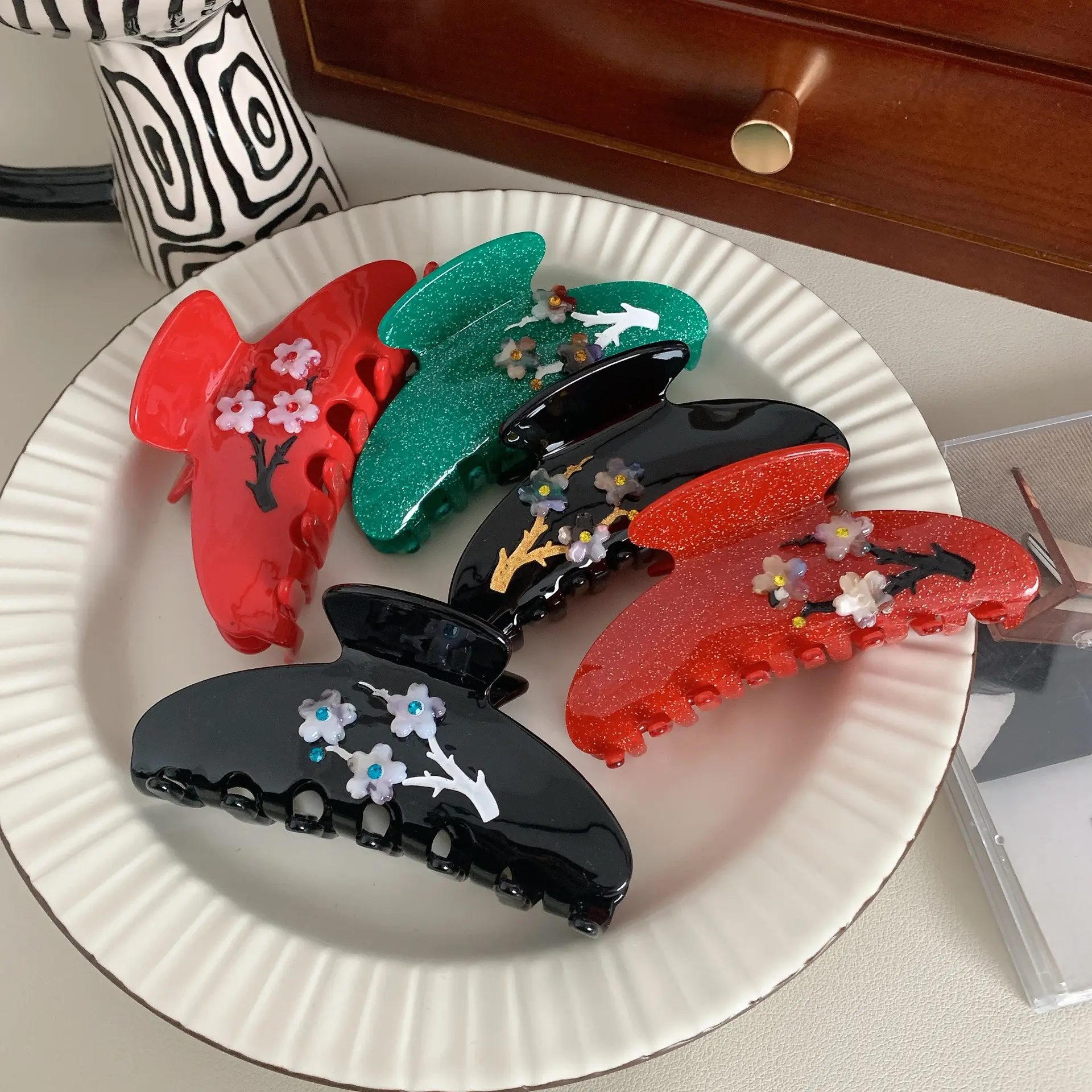 New Plum Blossom Acetate Hair Clip with Light Blue Accents — feature 12
