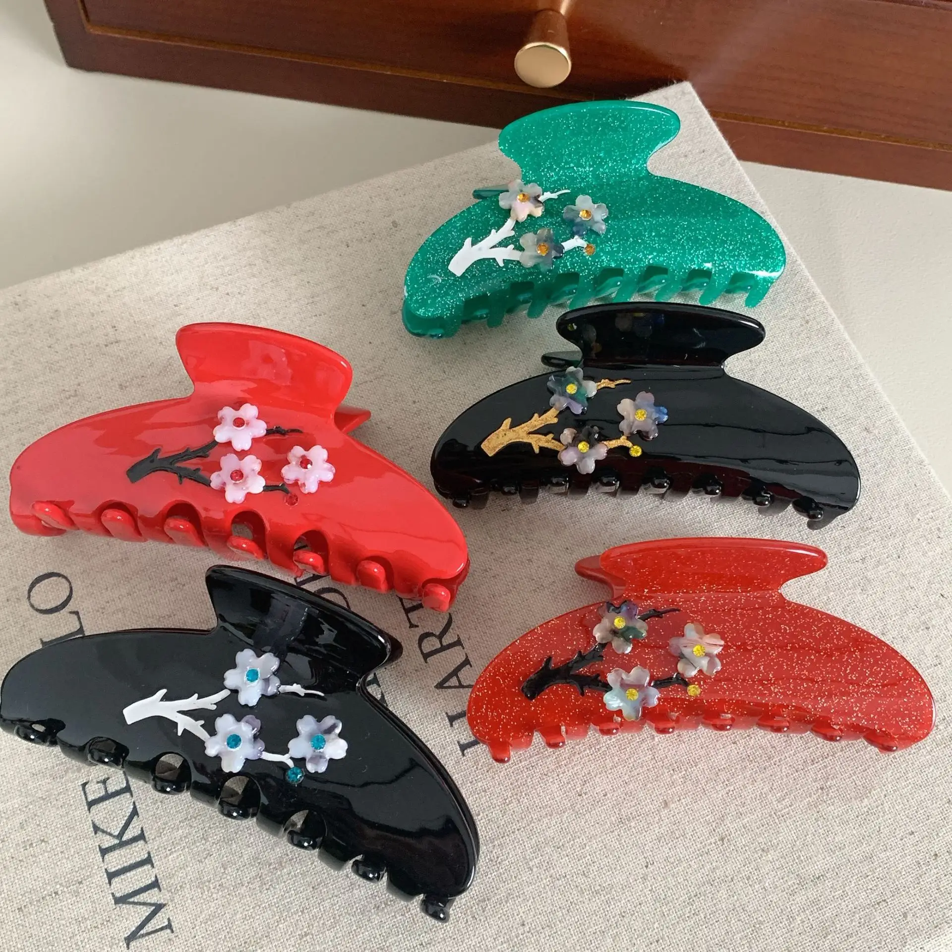 New Plum Blossom Acetate Hair Clip with Light Blue Accents — feature 14