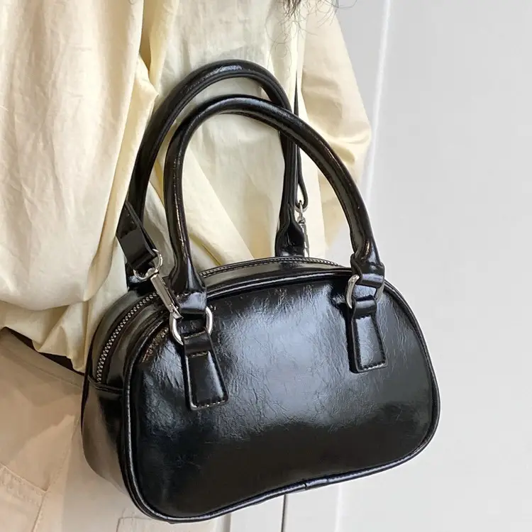 Korean Style Black Shoulder Messenger Bag for Women - Image 5