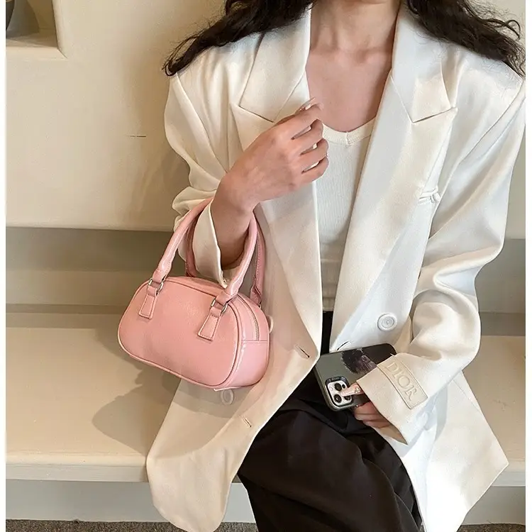 Korean Style Black Shoulder Messenger Bag for Women - Image 8
