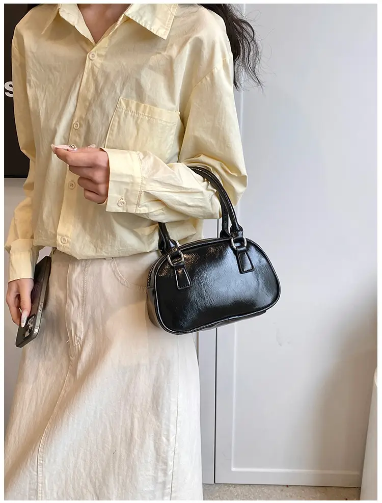Korean Style Black Shoulder Messenger Bag for Women — feature 14
