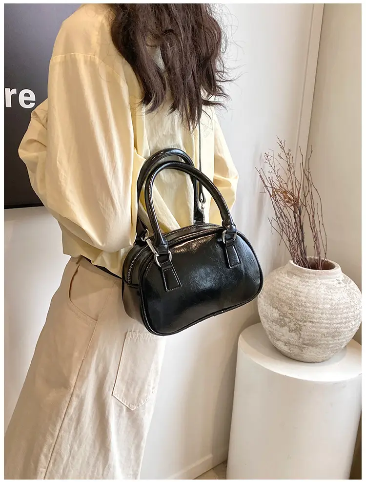 Korean Style Black Shoulder Messenger Bag for Women — feature 16