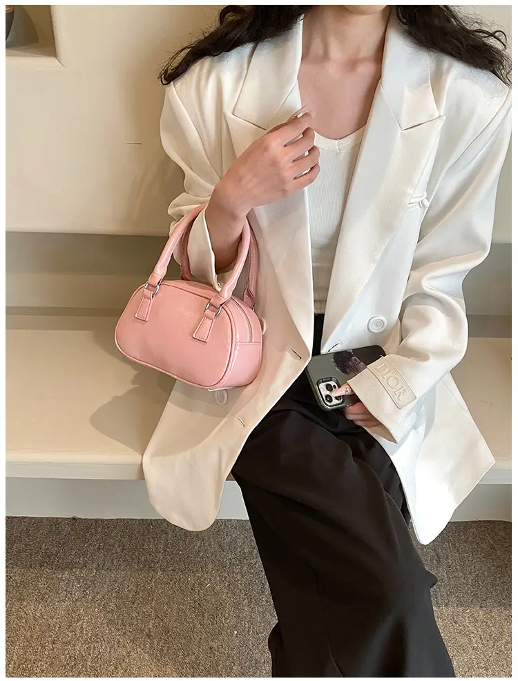 Korean Style Black Shoulder Messenger Bag for Women — feature 17