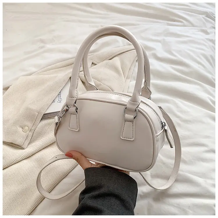 Korean Style Black Shoulder Messenger Bag for Women — feature 27