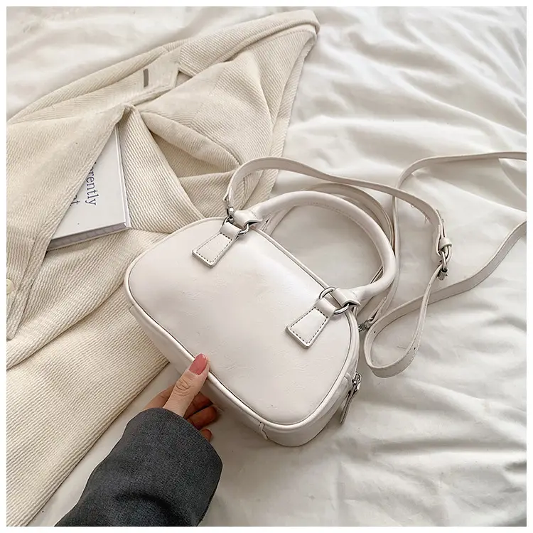 Korean Style Black Shoulder Messenger Bag for Women — feature 28